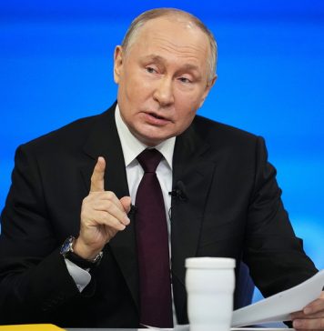 Vladimir Putin proveo noć u bolnici