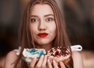 Zdravija alternativa: Evo šta je najbolje pojesti kad vas uhvati želja za slatkim